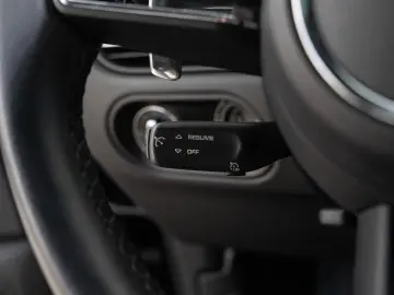 PORSCHE Macan Panorama Dachsystem LED-Hauptscheinwerfer