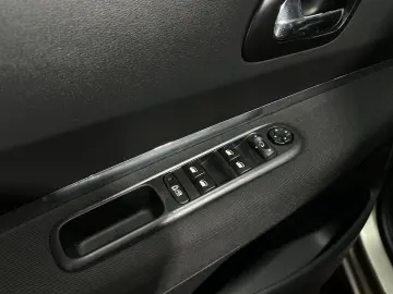Peugeot 3008 Benzina E5 2011