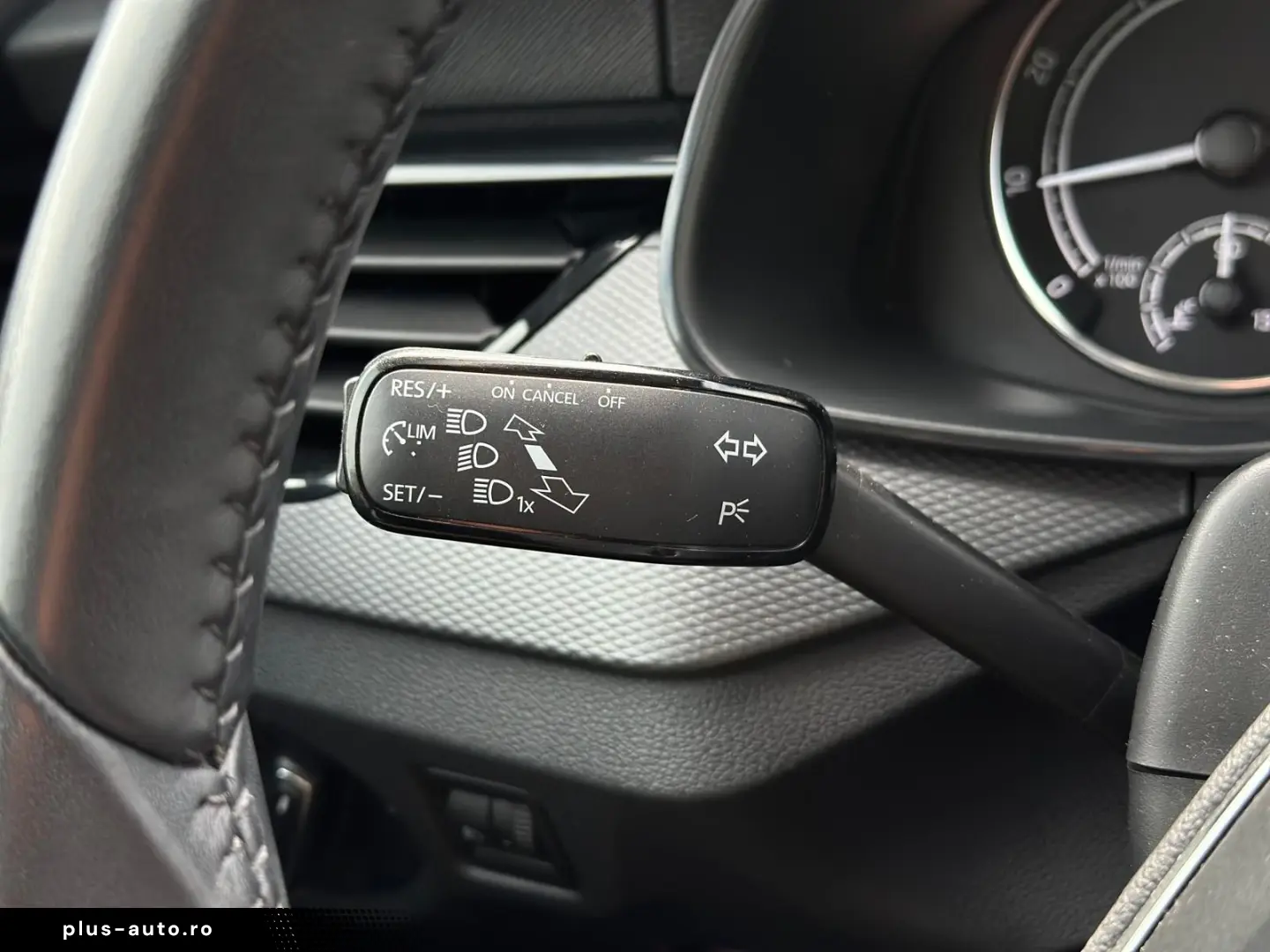 Skoda Scala 1.0TSI 95CP LED LaneAssist IncalzireScaun Garant