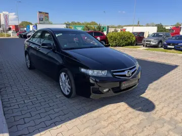 HONDA ACCORD 2.0i Comfort 155 CP