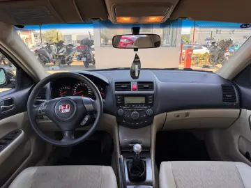 HONDA ACCORD 2.0i Comfort 155 CP
