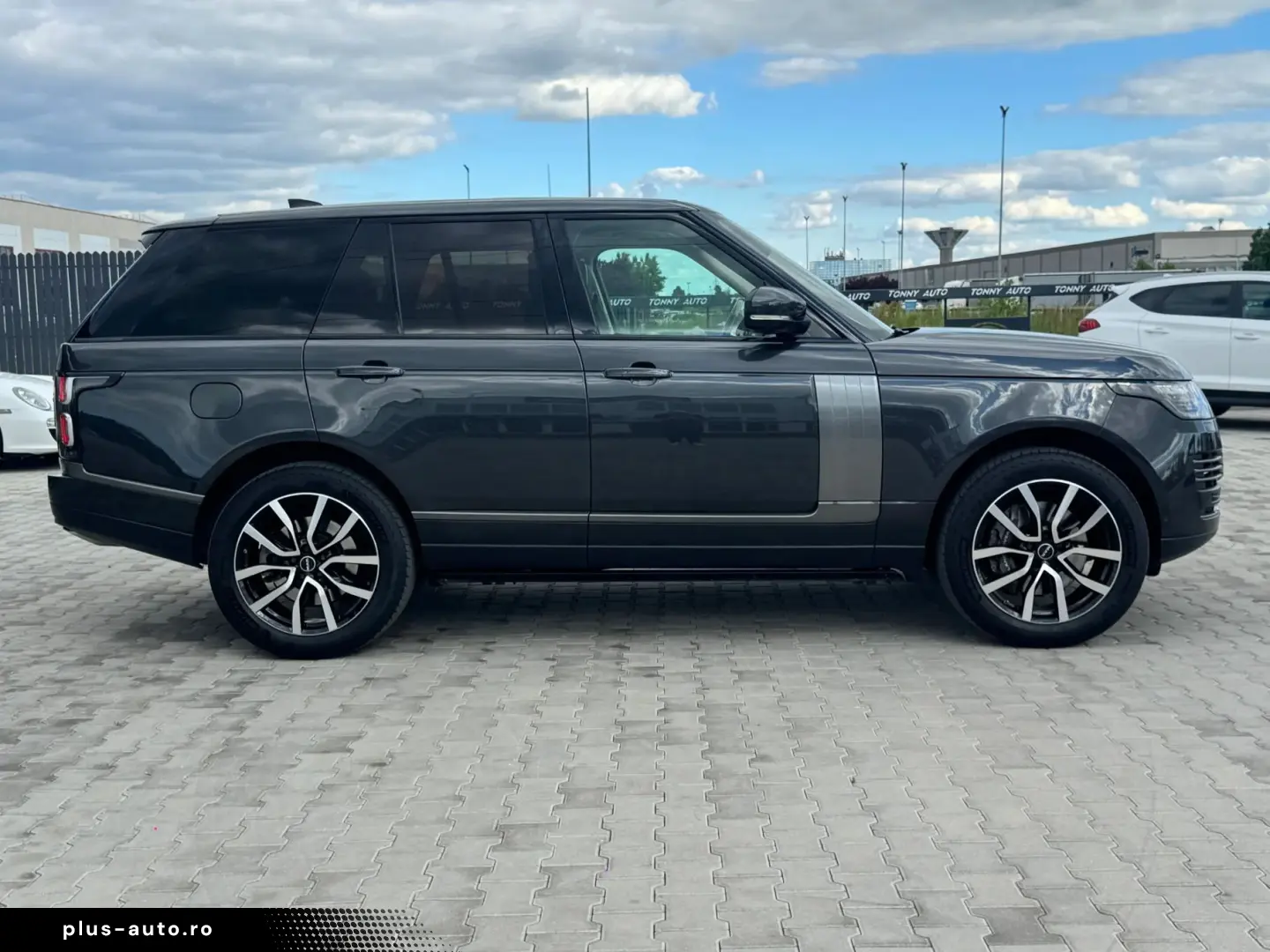 Land-Rover Range-Rover-Vogue