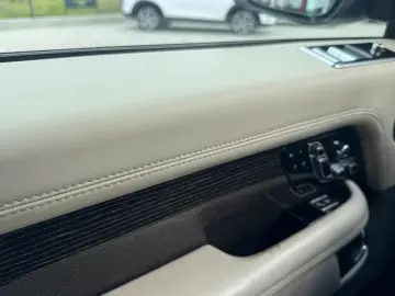 Land-Rover Range-Rover-Vogue