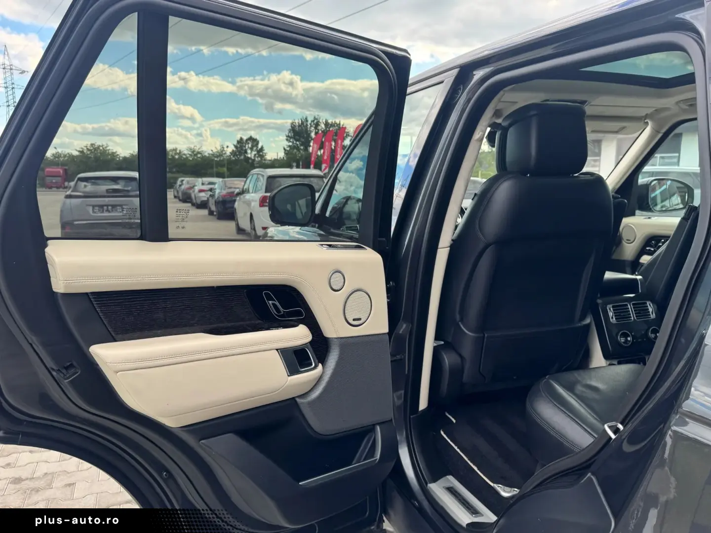 Land-Rover Range-Rover-Vogue
