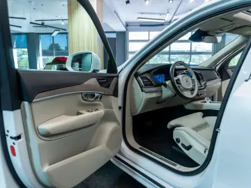 Volvo Xc-90