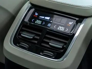 Volvo Xc-90