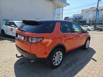 Land-Rover Discovery-Sport