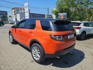 Land-Rover Discovery-Sport