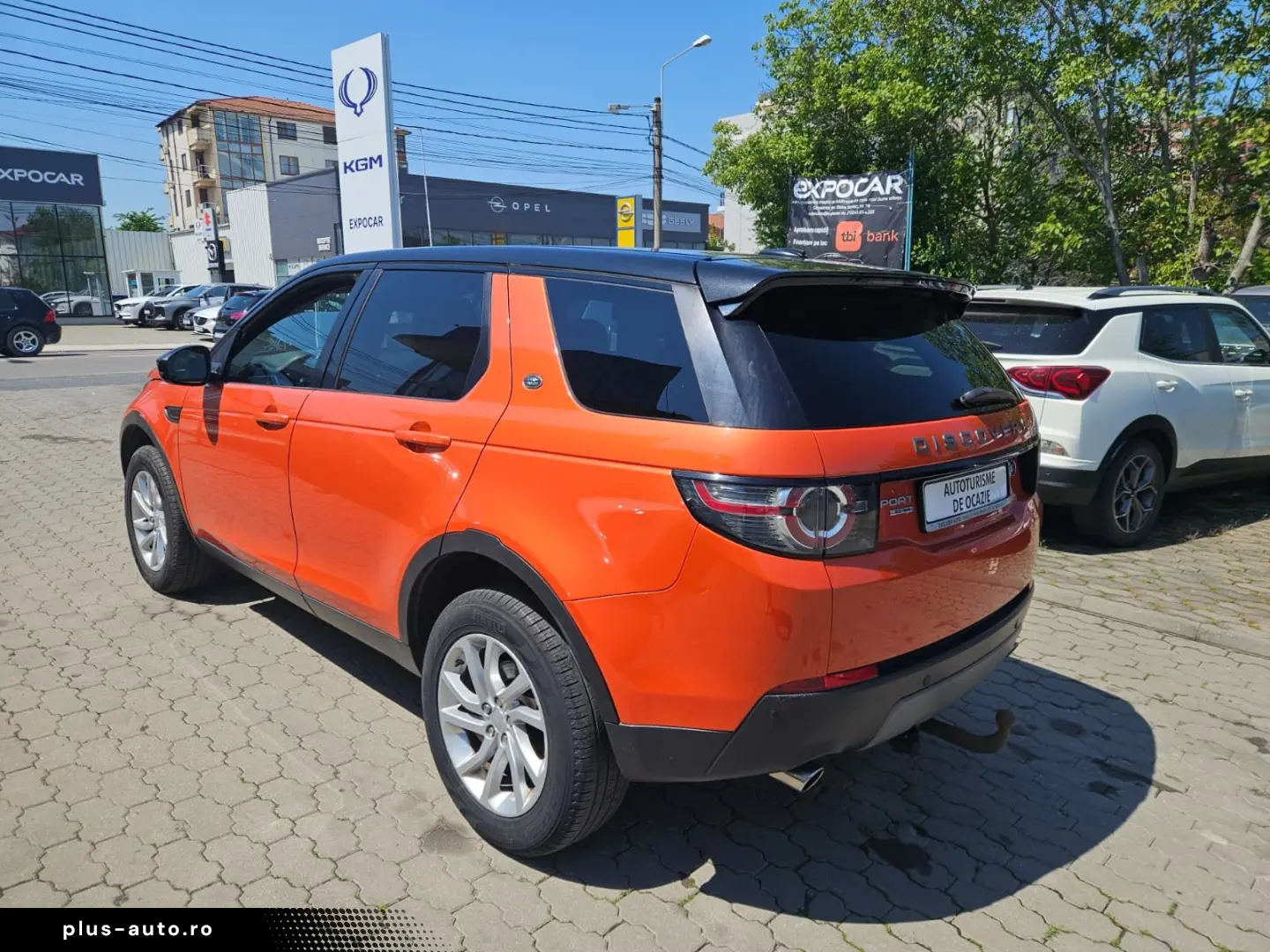 Land-Rover Discovery-Sport