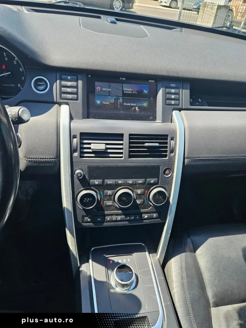 Land-Rover Discovery-Sport