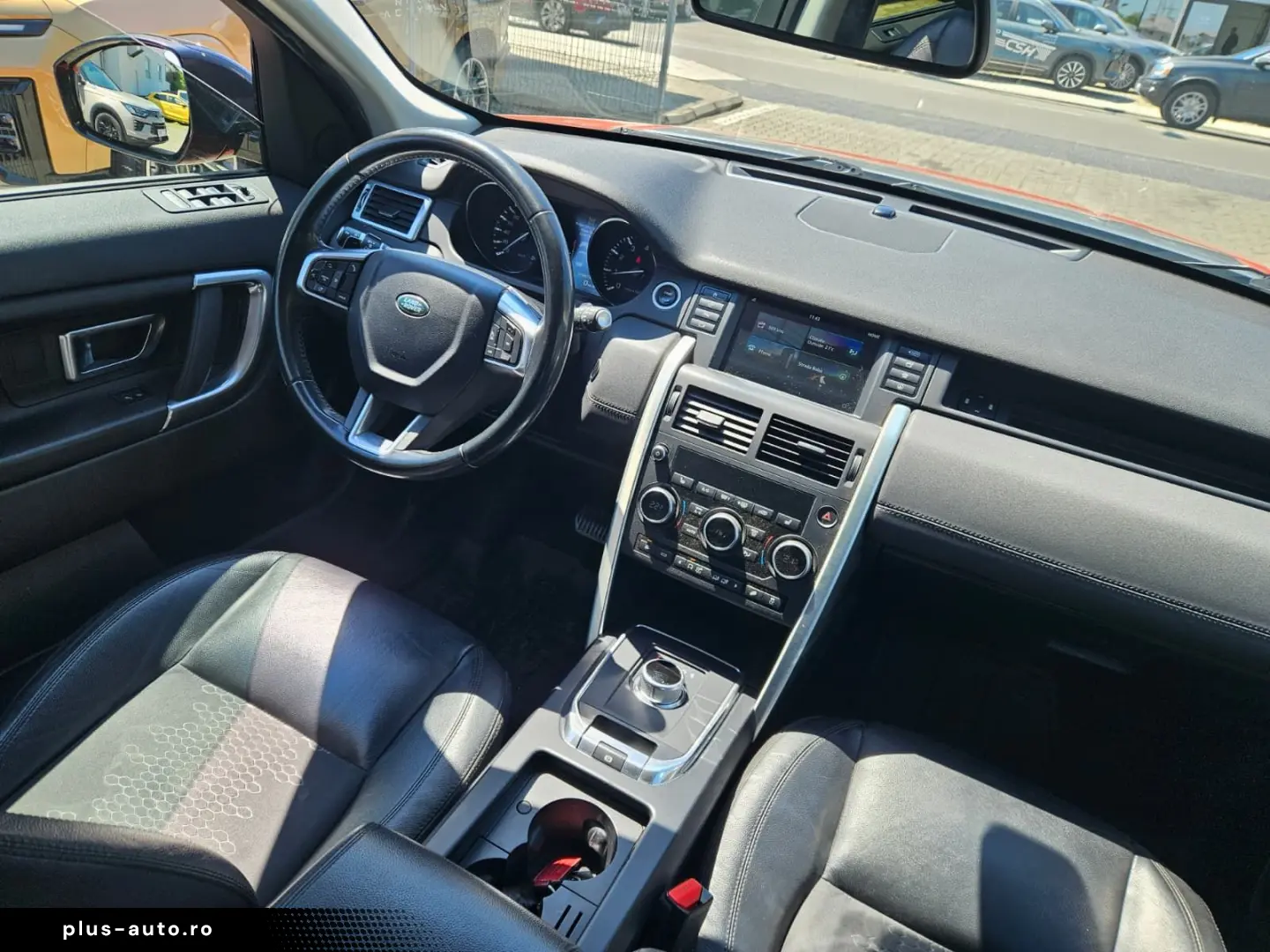 Land-Rover Discovery-Sport