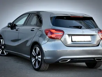 Mercedes-Benz A-200