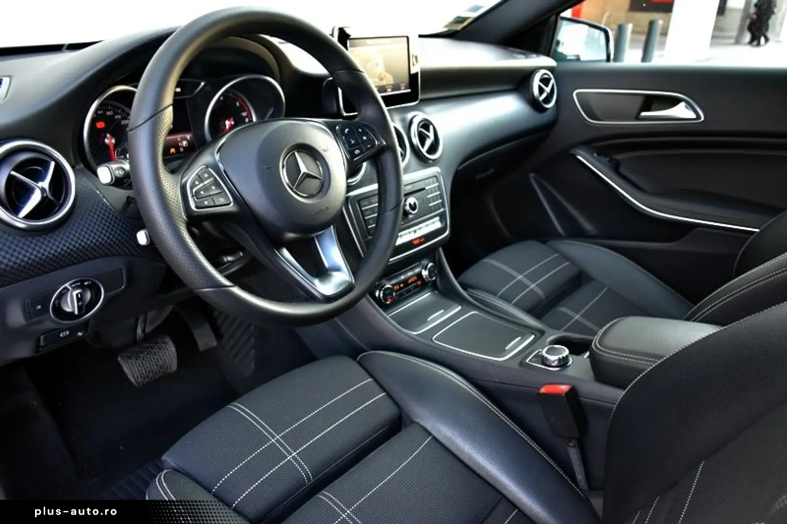 Mercedes-Benz A-200