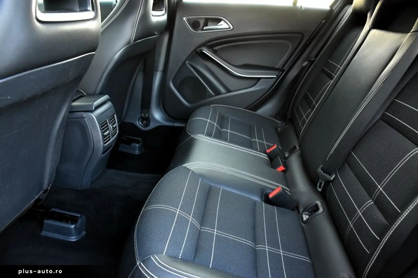 Mercedes-Benz A-200