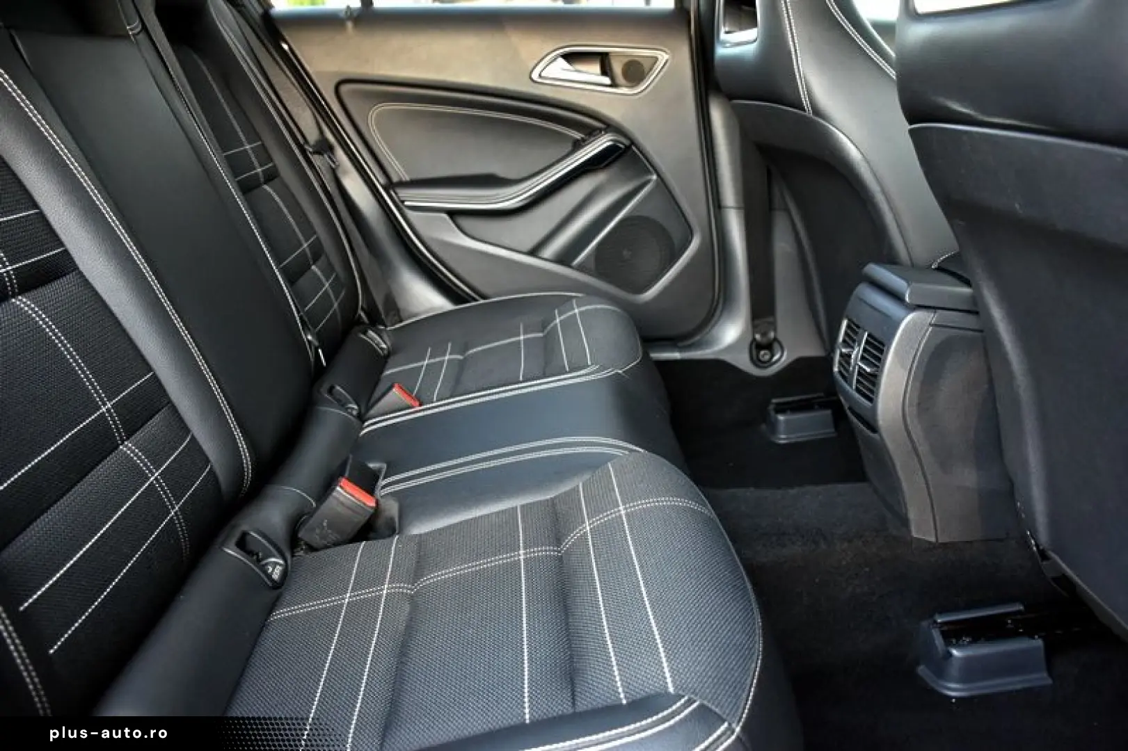 Mercedes-Benz A-200