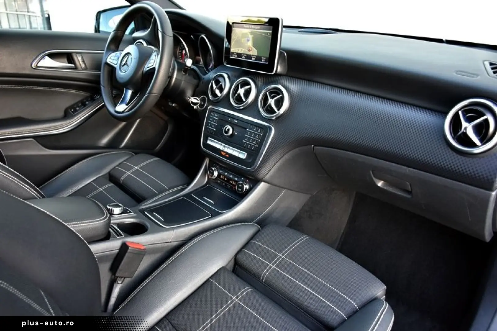 Mercedes-Benz A-200