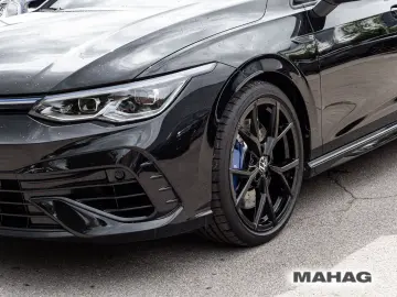 VW Golf VIII R Performance 2 0 TSI 4MOT LED  H&K Na