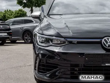 VW Golf VIII R Performance 2 0 TSI 4MOT LED  H&K Na
