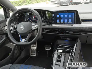 VW Golf VIII R Performance 2 0 TSI 4MOT LED  H&K Na
