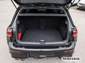 VW Golf VIII R Performance 2 0 TSI 4MOT LED  H&K Na