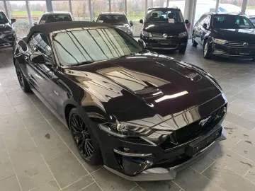 FORD Mustang GT Convertible 7J.Garantie Kamera Leder