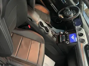 FORD Mustang GT Convertible 7J.Garantie Kamera Leder