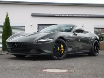 FERRARI Roma Spider  GRIGIO SCURO SITZBELÜFT JBL NACKENW