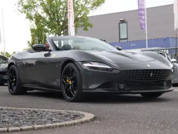 FERRARI Roma Spider  GRIGIO SCURO SITZBELÜFT JBL NACKENW