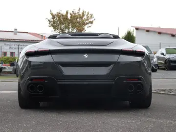 FERRARI Roma Spider  GRIGIO SCURO SITZBELÜFT JBL NACKENW