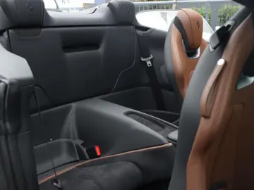 FERRARI Roma Spider  GRIGIO SCURO SITZBELÜFT JBL NACKENW