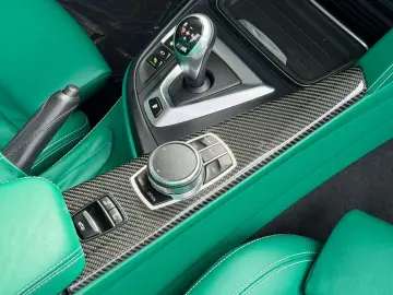 BMW M4 Cabrio DKG Competition FROZEN DRIVER`S HUD