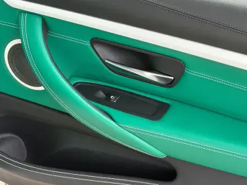 BMW M4 Cabrio DKG Competition FROZEN DRIVER`S HUD