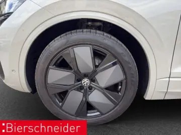 VW Touareg 3.0 TDI R-Line AHK PANO STAND HuD