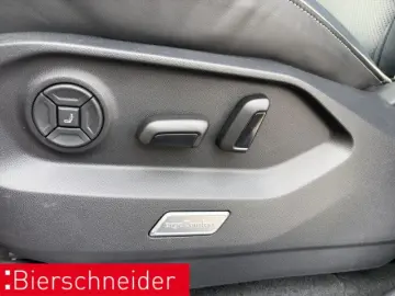 VW Touareg 3.0 TDI R-Line AHK PANO STAND HuD
