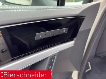 VW Touareg 3.0 TDI R-Line AHK PANO STAND HuD