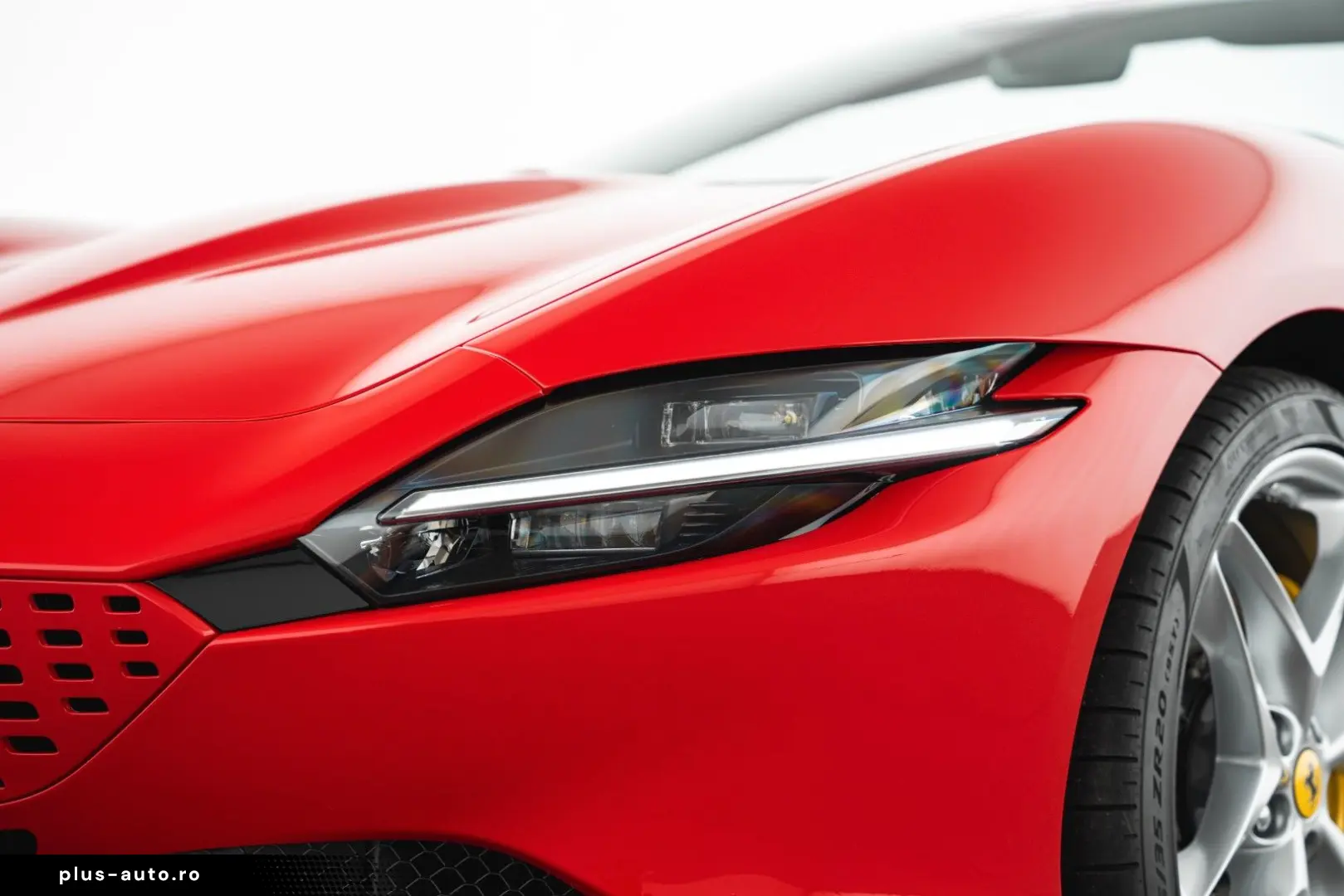 FERRARI Roma 3.9 T V8 Spider DCT