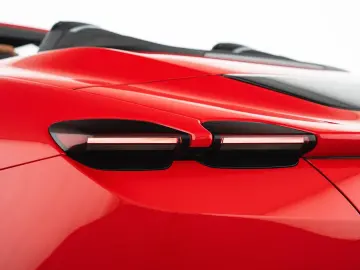 FERRARI Roma 3.9 T V8 Spider DCT