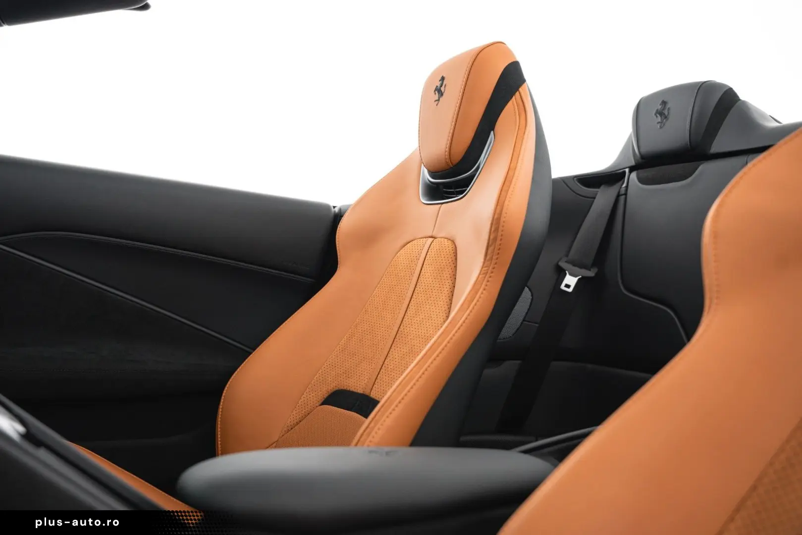 FERRARI Roma 3.9 T V8 Spider DCT