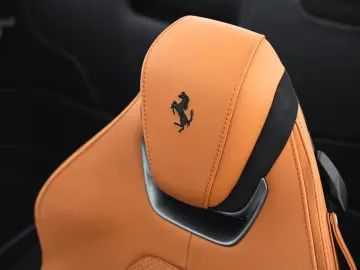 FERRARI Roma 3.9 T V8 Spider DCT