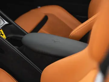 FERRARI Roma 3.9 T V8 Spider DCT