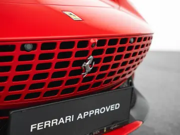 FERRARI Roma 3.9 T V8 Spider DCT
