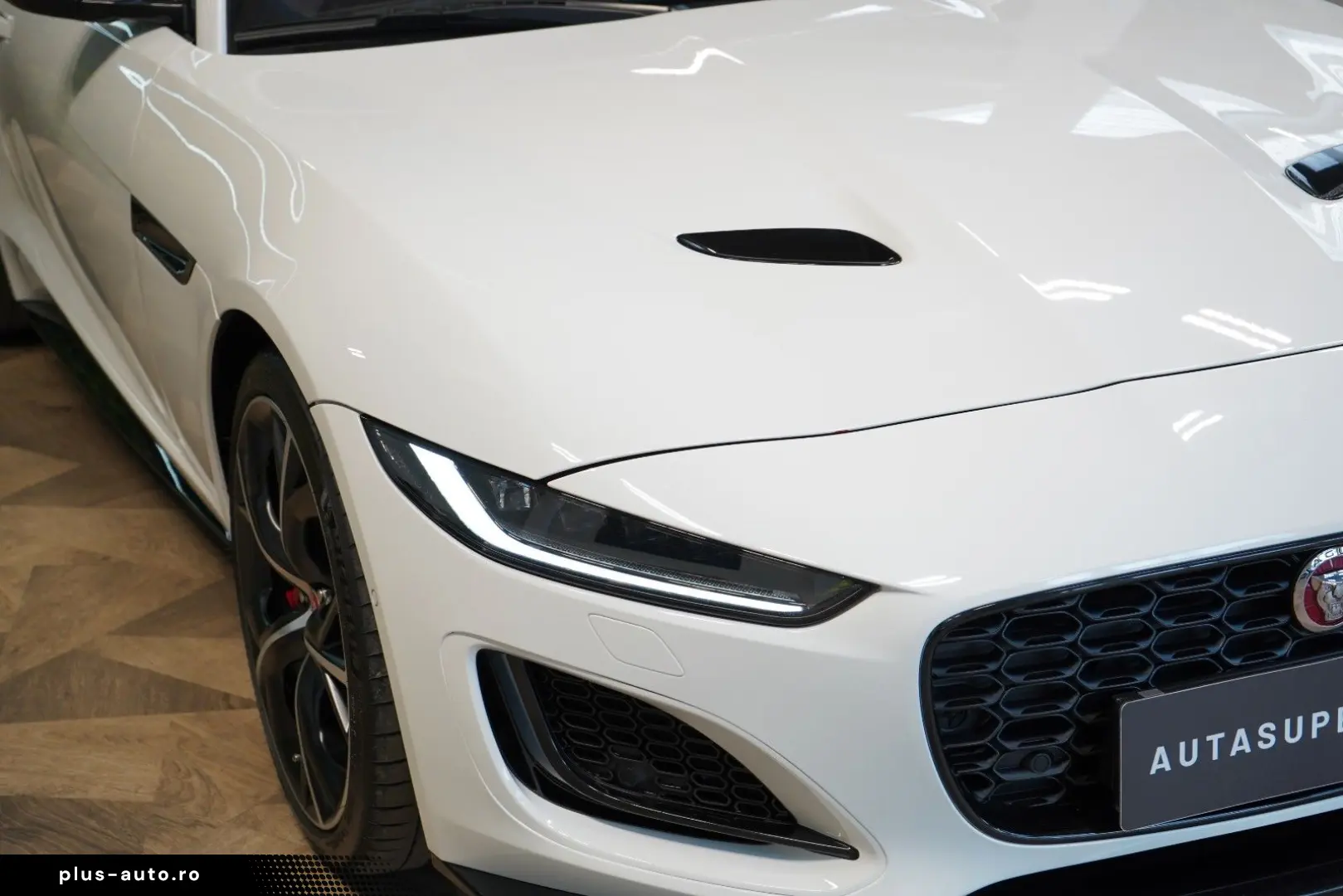 JAGUAR F-Type P450 CONVERTIBLE R-DYNAMIC 56.612€ NETTO