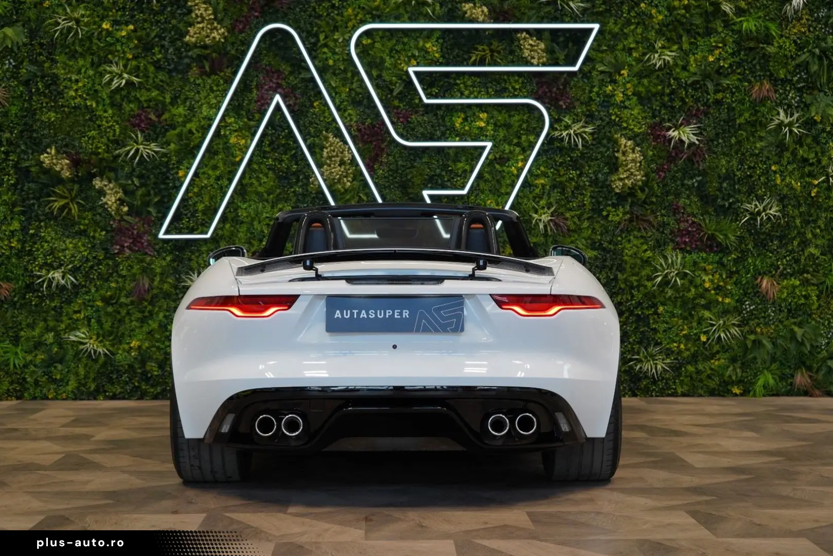 JAGUAR F-Type P450 CONVERTIBLE R-DYNAMIC 56.612€ NETTO