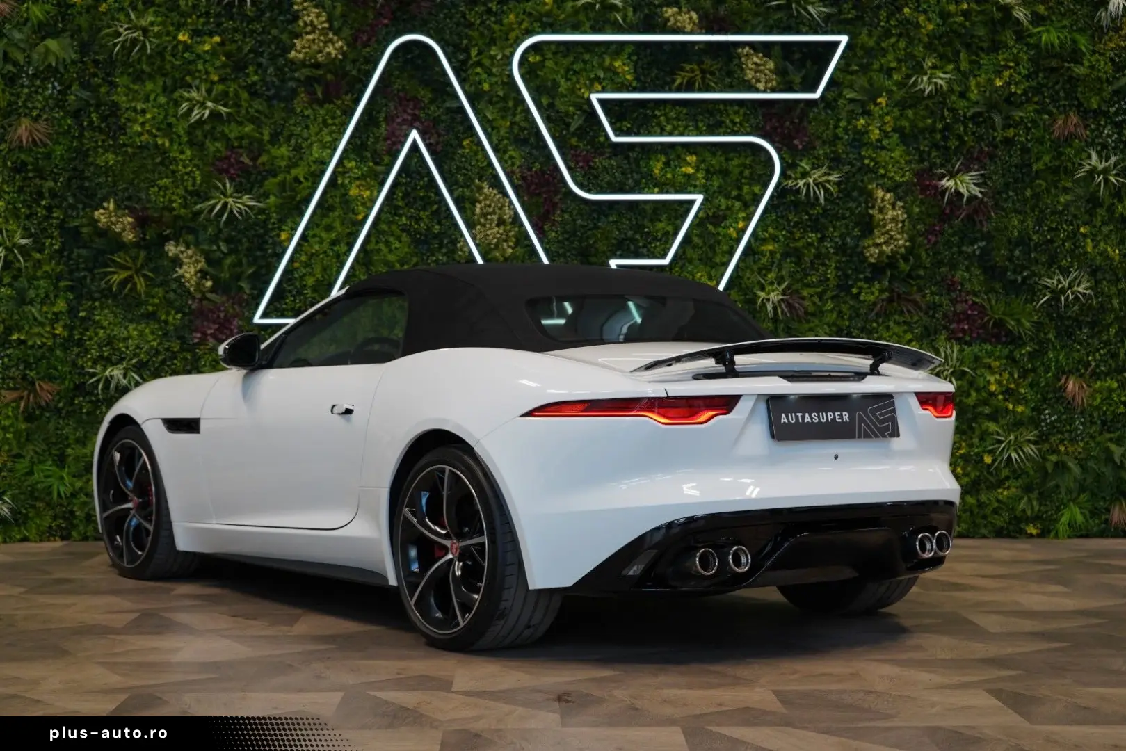 JAGUAR F-Type P450 CONVERTIBLE R-DYNAMIC 56.612€ NETTO
