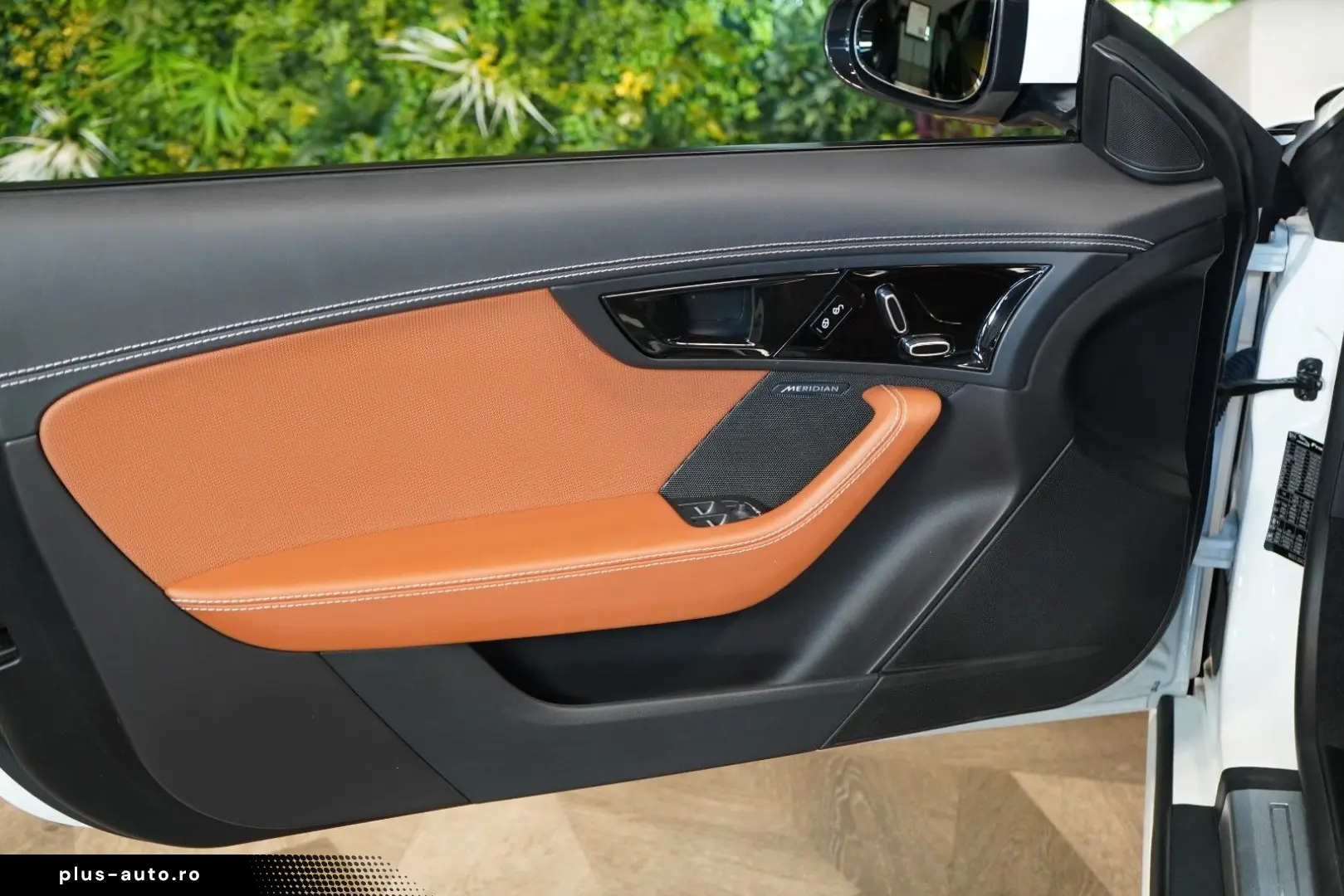 JAGUAR F-Type P450 CONVERTIBLE R-DYNAMIC 56.612€ NETTO