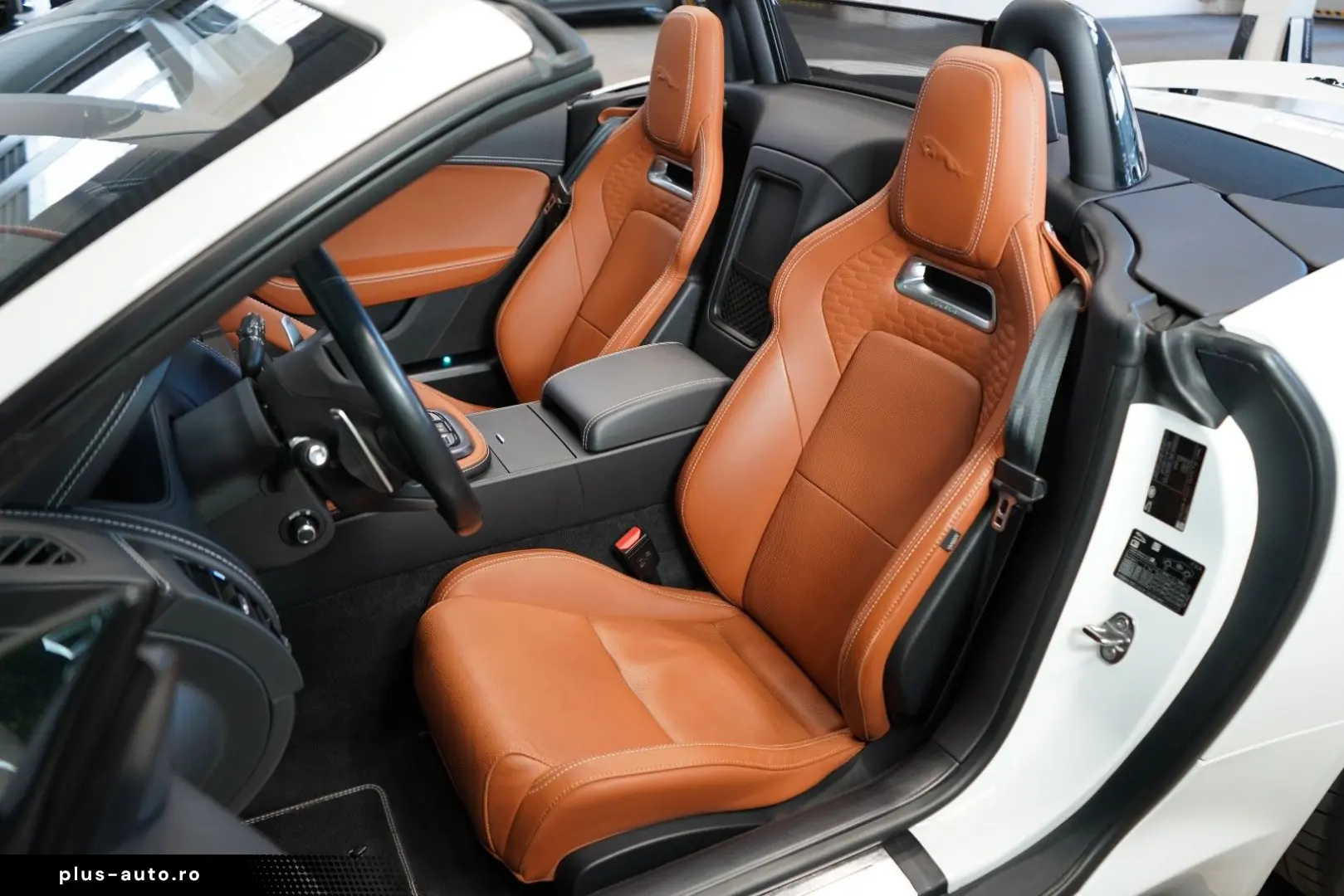 JAGUAR F-Type P450 CONVERTIBLE R-DYNAMIC 56.612€ NETTO