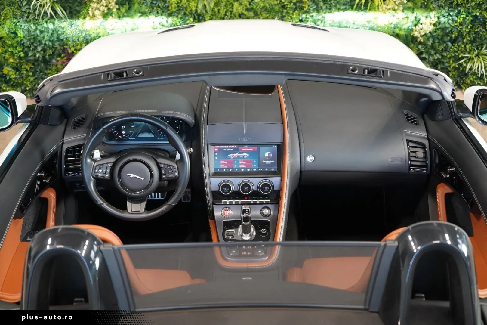 JAGUAR F-Type P450 CONVERTIBLE R-DYNAMIC 56.612€ NETTO
