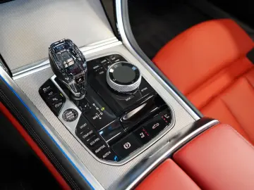 BMW 840d XDRIVE M H&K LASER HUD 360 59.008 € NETTO