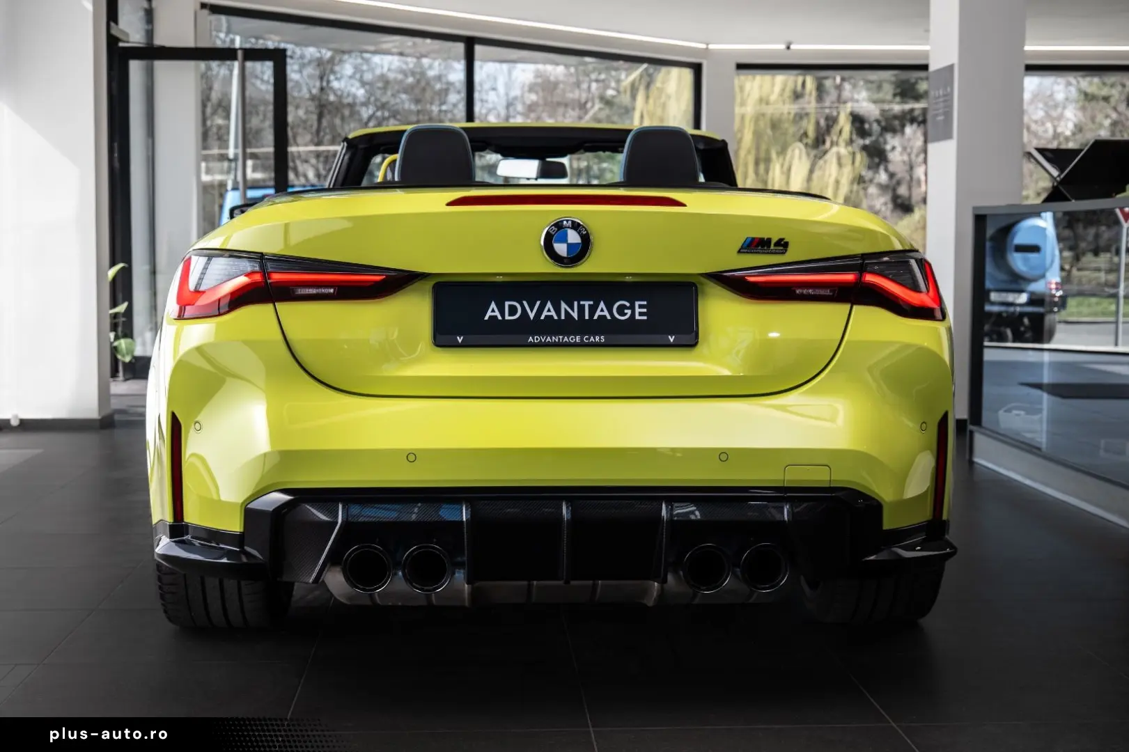 BMW M4 Cabrio xDrive Competition Carbon 360