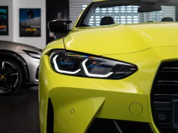 BMW M4 Cabrio xDrive Competition Carbon 360